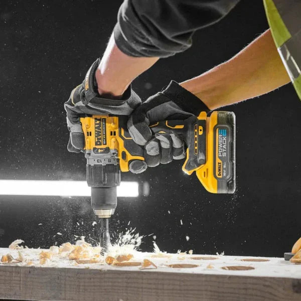 ÚLTIMAS 12 UNIDADES - KIT DEWALT ORIGINAL: Taladro de Alto Impacto Inalámbrico + 26 ACCESORIOS [2 BATERIAS de 48V] + 3 RAGALOS