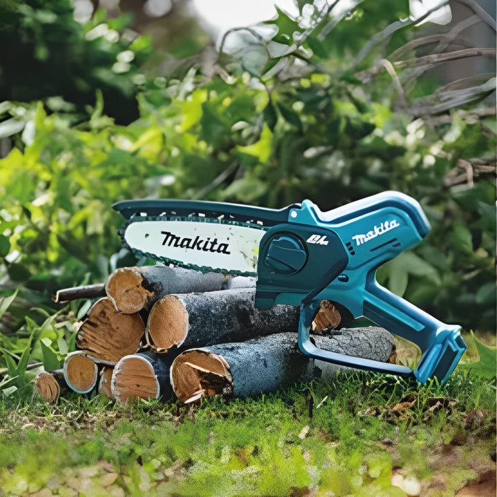 ÚLTIMAS 12 UNIDADES - MOTOSIERRA INALAMBRICA MAKITA + HERRAMIENTAS + 2 BATERIAS PROMOCION CIERRE DE LA TIENDA - ENVIO GRÁTIS 24HR MRW + 3 RAGALOS