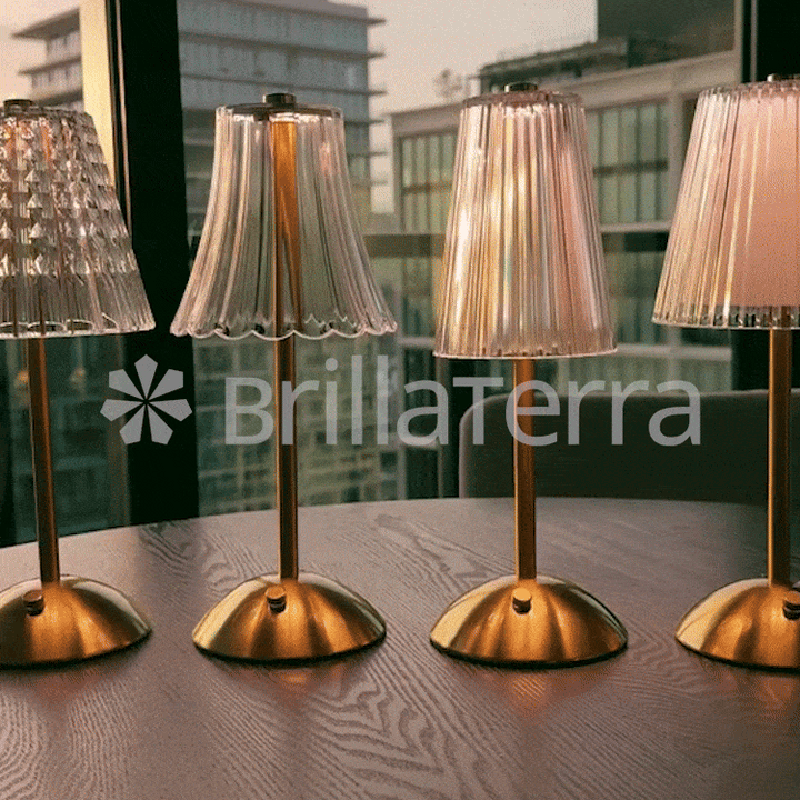 ÚLTIMAS 12 UNIDADES - LumiGold – Lámpara de mesa de cristal dorado con luz ajustable + 3 REGALOS